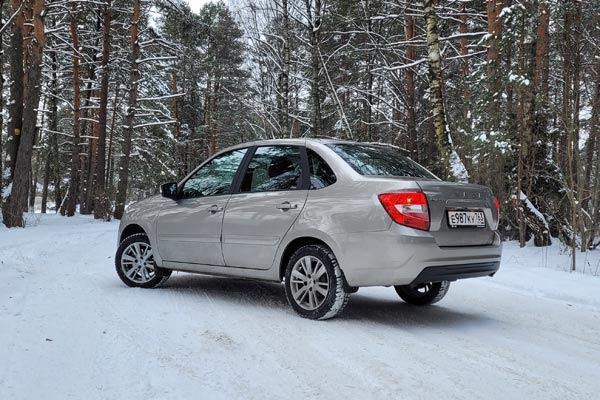 Тест-драйв Lada Granta