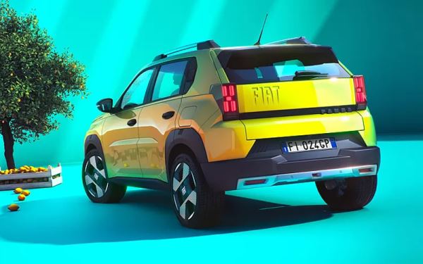 Бюджетный кросс-хэтчбек Fiat Grande Panda показался на первых фотографиях